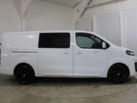 Used Vauxhall Vivaro Elite 150 HP (110 kW) 2020 White MPV