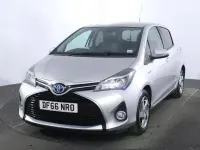 Used Toyota Yaris 101 HP (74 kW) 2016 Silver Hatchback