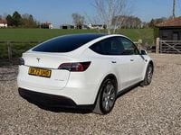 Used Tesla Model Y Long Range AWD 378 kW (514 HP) 2022 White SUV