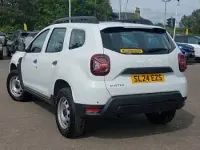 Used Dacia Duster Essentiel 90 HP (66 kW) 2024 White SUV