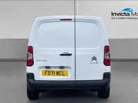Used Citroën Berlingo 100 HP (73 kW) 2022 White MPV