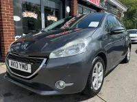 Begagnad Peugeot 208 Active 70 HK (51 kW) 2013 Grå Halvkombi
