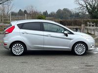 Used Ford Fiesta Titanium 95 HP (69 kW) 2010 Silver Hatchback
