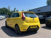 Used MG MG3 105 HP (77 kW) 2017 Yellow Hatchback