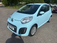 Usado Citroën C1 VTR Sport 68 CV (50 kW) 2012 Azul Utilitario
