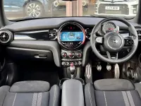 Used Mini Cooper Hatch 134 HP (98 kW) 2022 Black Hatchback