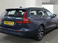 Used Volvo V60 Momentum 250 HP (183 kW) 2018 Blue Estate