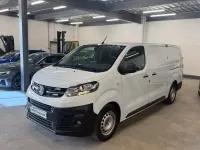 Used Vauxhall Vivaro 100 HP (73 kW) 2023 White MPV