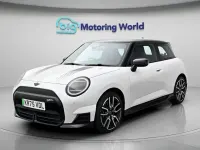 Used Mini Cooper Sport 135 kW (184 HP) 2025 White Hatchback