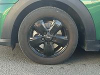 Used Mini Cooper Classic 134 HP (98 kW) 2023 Green Hatchback