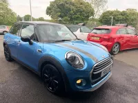 Usado Mini Cooper D Hatch 2015 Azul Utilitario