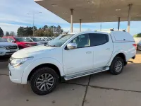Begagnad Mitsubishi L200 Warrior 178 HK (130 kW) 2019 Vit Pickup