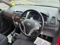 Used Hyundai ix20 SE 90 HP (66 kW) 2018 Red Hatchback