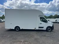 Gebraucht Renault Master 143 PS (105 kW) 2023 Weiß Van / Kleinbus