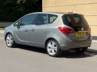 Used Vauxhall Meriva 120 HP (88 kW) 2016 Brown MPV