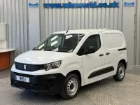 Used Peugeot Partner Premium 100 HP (73 kW) 2023 White MPV