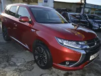 Used Mitsubishi Outlander P-HEV 2018 Red Estate