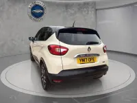 Used Renault Captur Dynamique 90 HP (66 kW) 2017 Cream/black SUV