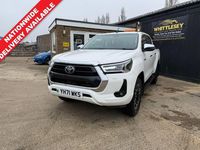 Second-hand Toyota HiLux 204 CP (150 kW) 2021 Alb Pickup