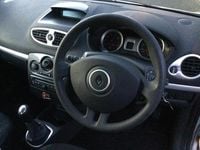 Used Renault Clio IV 75 HP (55 kW) 2012 Silver Hatchback