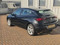 Used Vauxhall Astra SRi 105 HP (77 kW) 2019 Black Hatchback