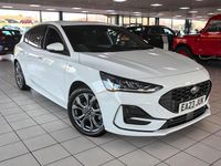 Used Ford Focus ST-Line 125 HP (91 kW) 2023 White Hatchback