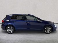 Used VW Golf VIII Active 130 HP (95 kW) 2022 Blue Hatchback