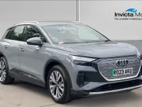 Usado Audi e-tron Sport 125 kW (170 CV) 2023 Gris SUV