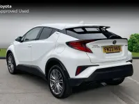 Used Toyota C-HR 122 HP (89 kW) 2023 White SUV