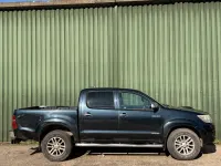 Usado Toyota HiLux 171 HP (125 kW) 2013 Cinzento Pickup