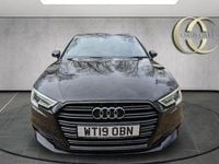 Usado Audi A3 Sportback Design 116 CV (85 kW) 2019 Negro Utilitario