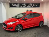 Begagnad Ford Fiesta ST-Line 125 HK (91 kW) 2017 Röd Halvkombi
