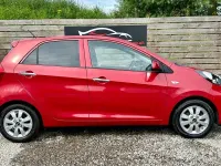 Used Kia Picanto 65 HP (47 kW) 2017 Red Hatchback