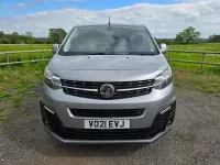 Usado Vauxhall Vivaro Sportive 120 HP (88 kW) 2021 Cinzento Monovolume