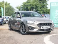 Used Ford Focus ST-Line 125 HP (91 kW) 2019 Silver Hatchback