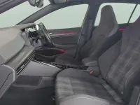 Begagnad VW Golf VIII GTD 200 HK (147 kW) 2023 Vit Halvkombi