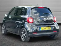 Used Smart ForFour Premium 90 HP (66 kW) 2019 Black Hatchback