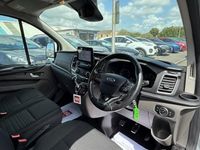 Used Ford Transit Custom Limited 130 HP (95 kW) 2022 White Van