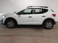 Used Dacia Sandero Essentiel 91 HP (66 kW) 2022 White Hatchback