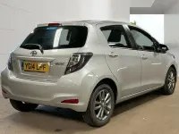 Used Toyota Yaris Multidrive S 99 HP (72 kW) 2014 Silver Hatchback