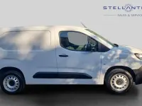 Begagnad Peugeot Partner S 101 HK (74 kW) 2025 Vit Minibuss