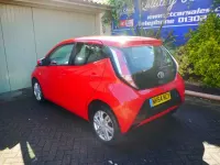 Begagnad Toyota Aygo x-press 2014 Röd Halvkombi