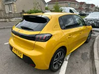 Used Peugeot 208 Allure Premium 100 HP (73 kW) 2021 Yellow Hatchback