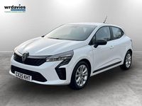 Used Renault Clio V Evolution 90 HP (66 kW) 2025 White Hatchback
