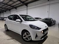 Used Hyundai i10 SE 67 HP (49 kW) 2022 White Hatchback