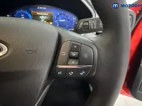 Used Ford Focus Active X 125 HP (91 kW) 2023 Red Estate