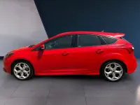 Used Ford Focus ST 250 HP (183 kW) 2013 Red Hatchback