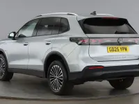 Używany VW Tiguan Match 204 KM (150 kW) 2025 Srebrny SUV