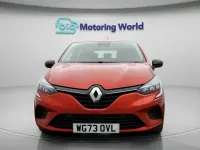Używany Renault Clio V Evolution 90 KM (66 kW) 2023 Czerwony Hatchback