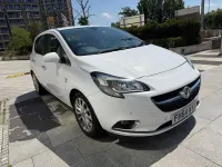 Used Vauxhall Corsa 90 HP (66 kW) 2015 White Hatchback